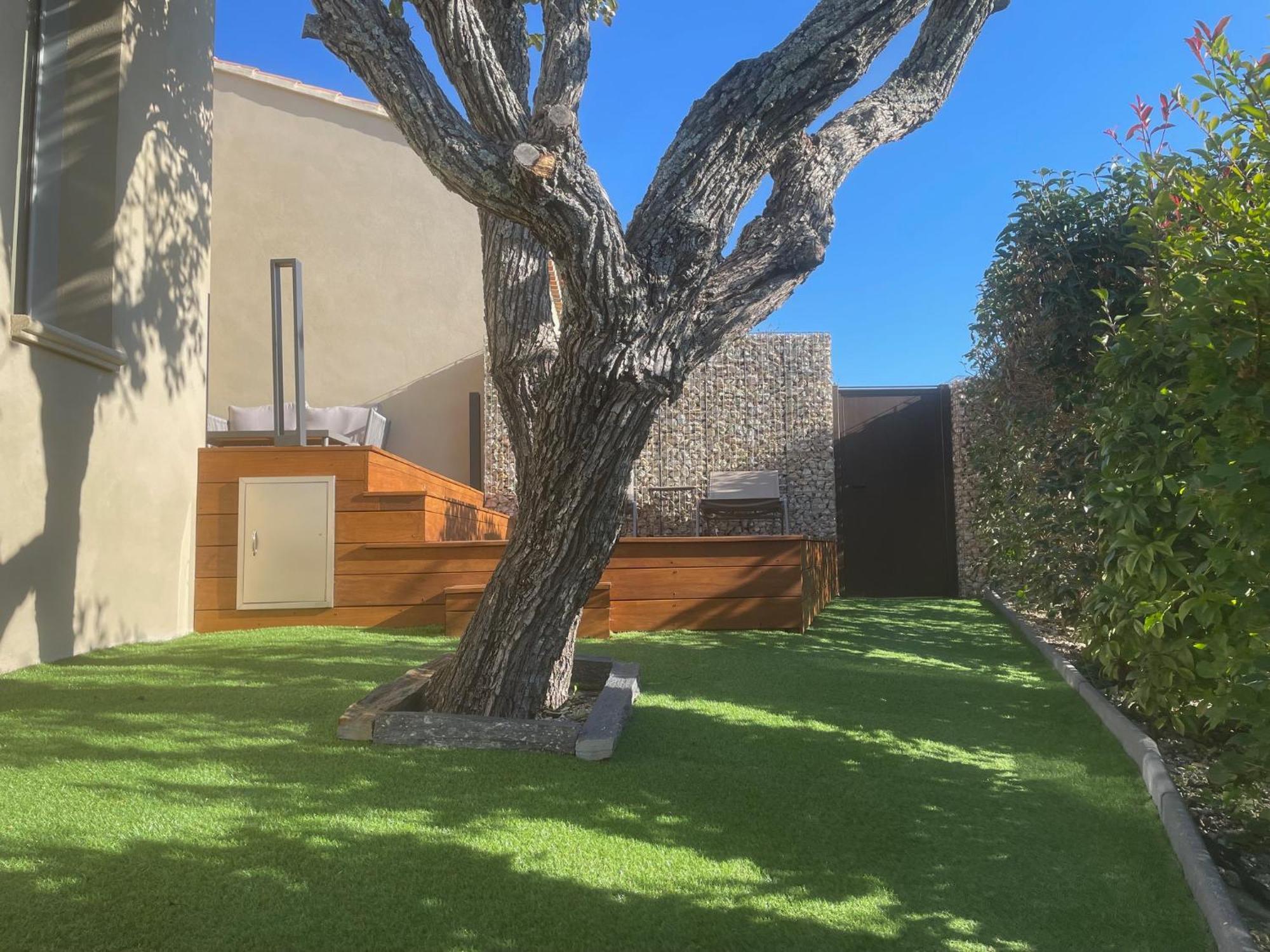 Logement Avec Jacuzzi Joucas Εξωτερικό φωτογραφία