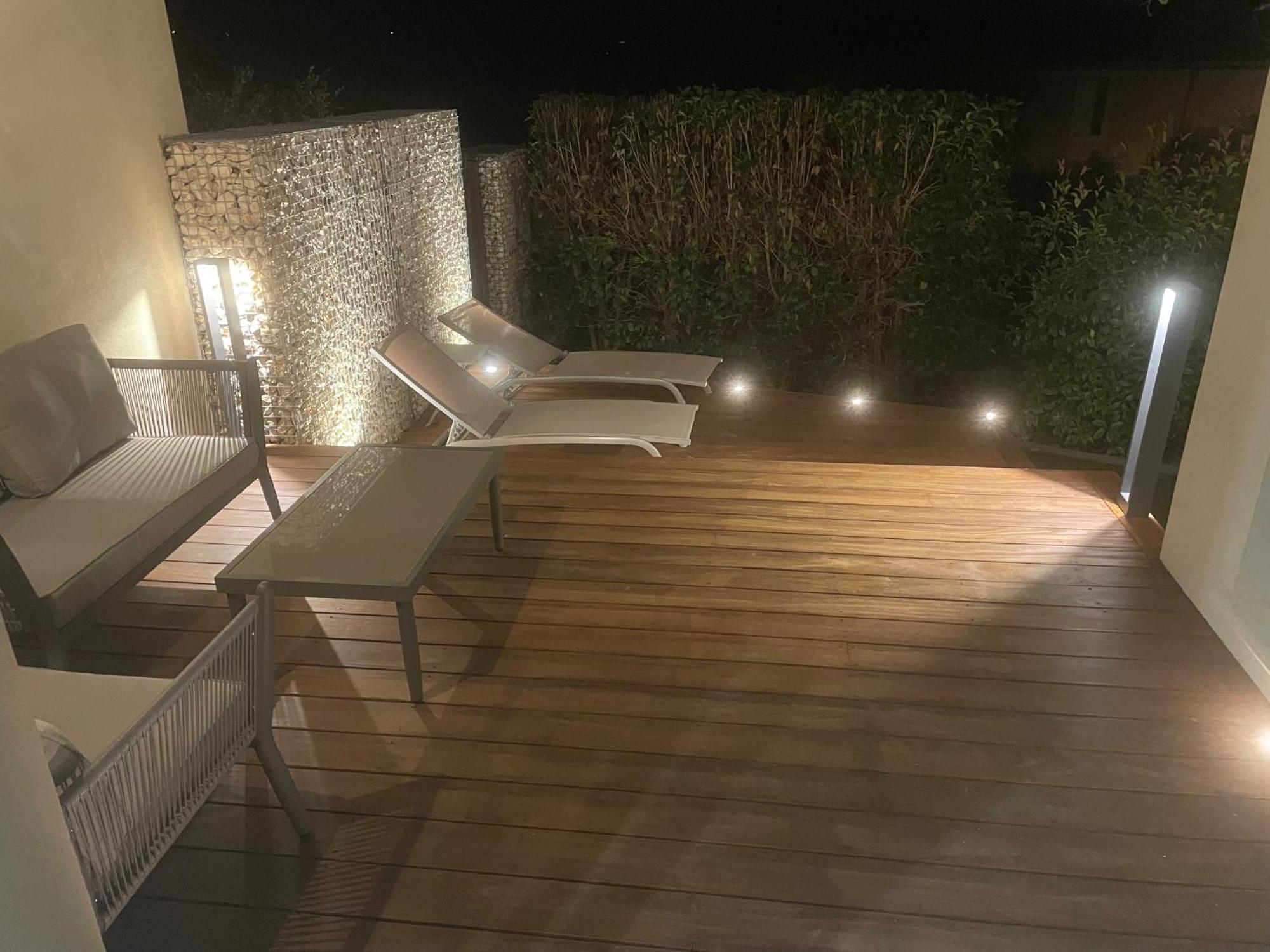 Logement Avec Jacuzzi Joucas Εξωτερικό φωτογραφία