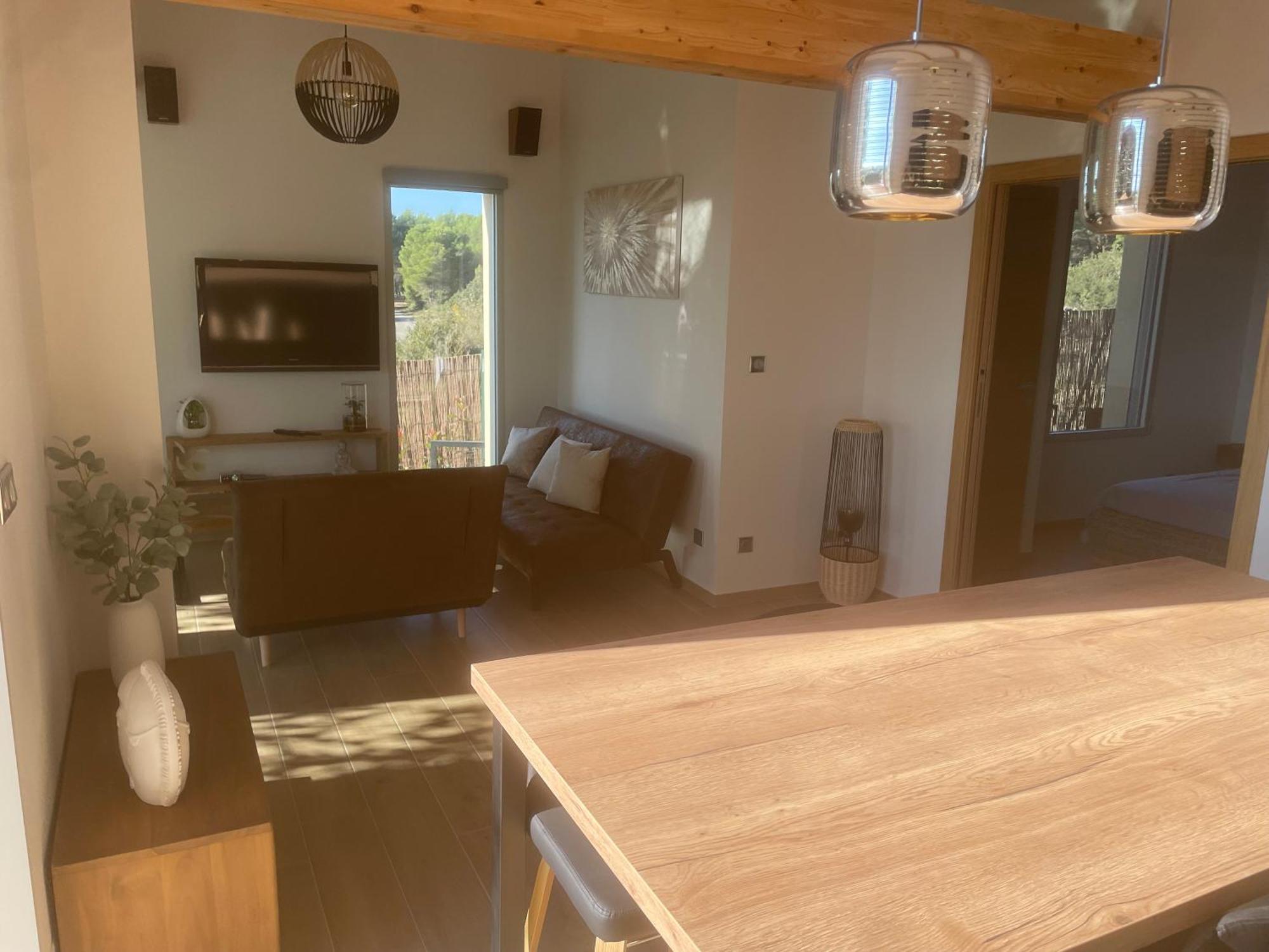Logement Avec Jacuzzi Joucas Εξωτερικό φωτογραφία